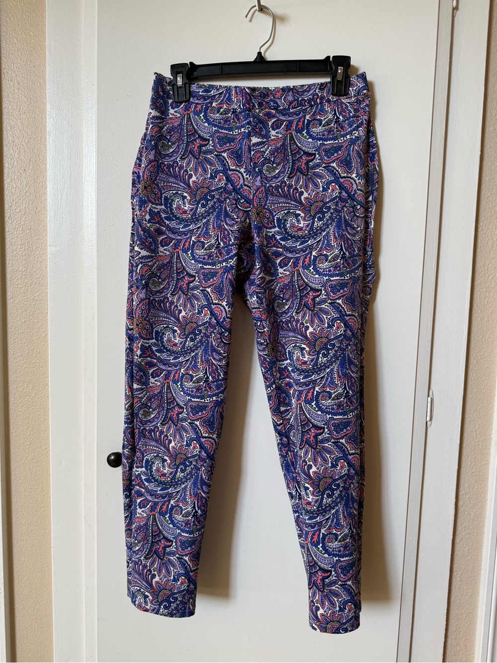 Isaac Mizrahi Paisley Print Joggers in Navy & Purple